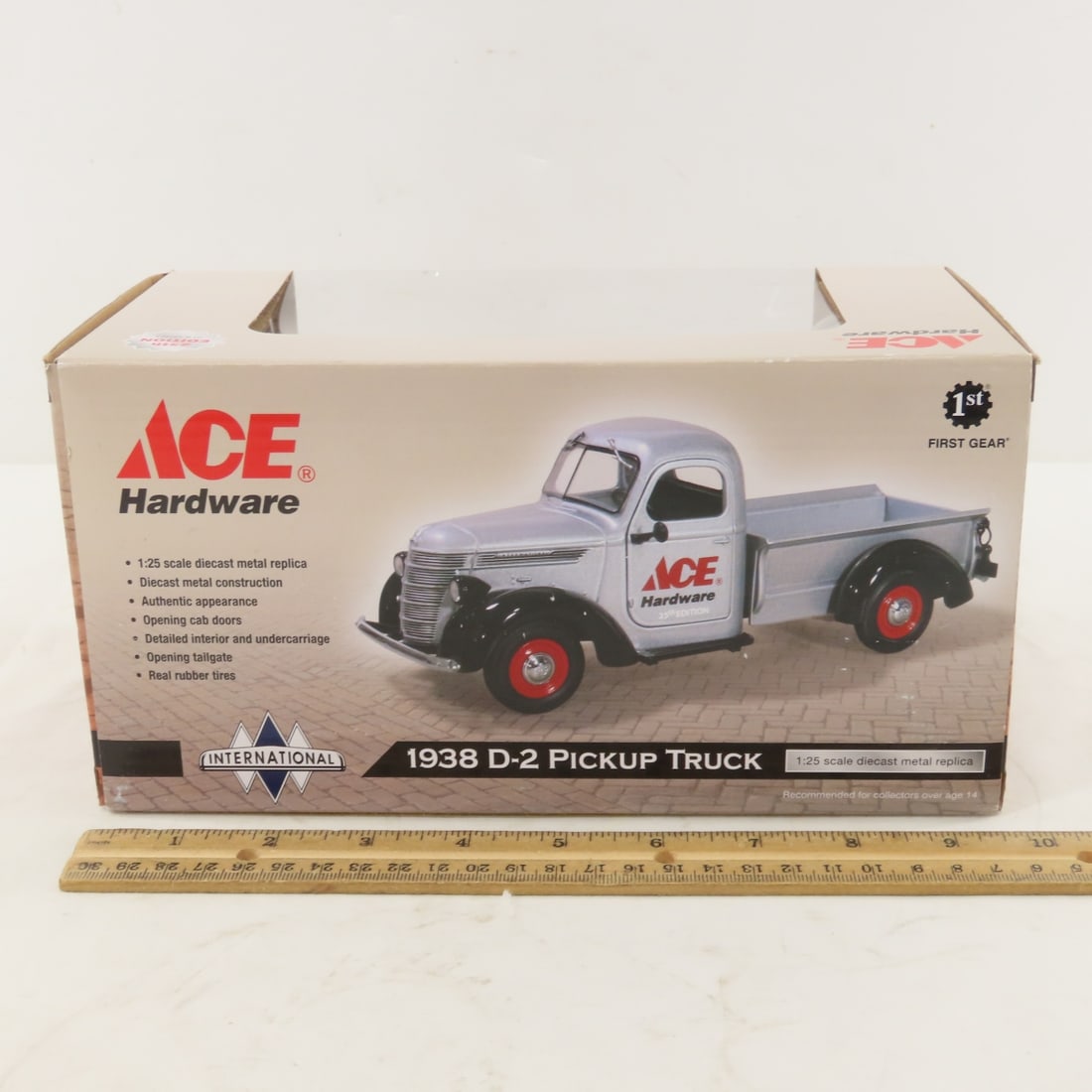 1st Gear 1:25 1938 INTL Ace Hardware D2 Pickup - 4