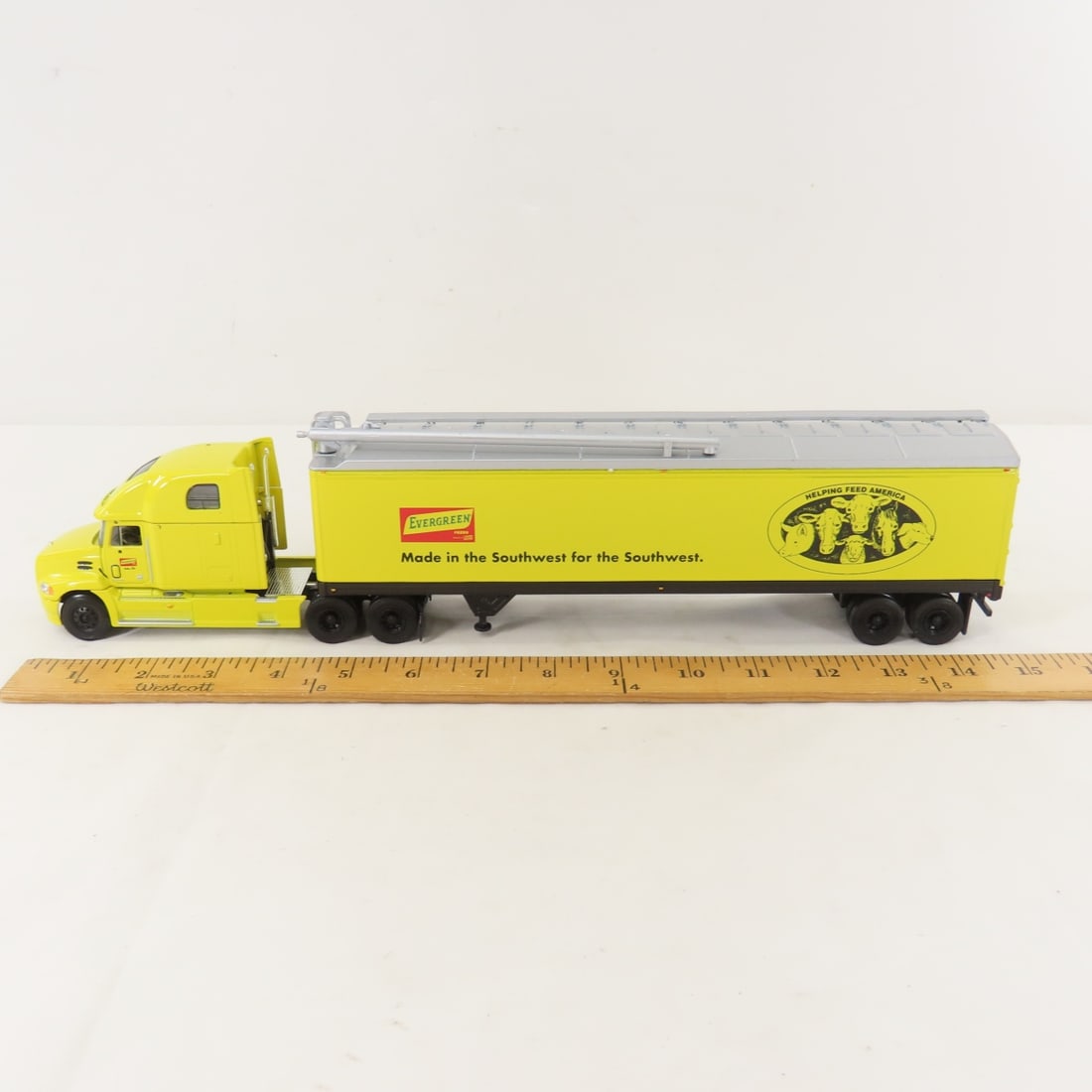 1st Gear 1:54 Evergreen Feeds Tractor & Trailer - 2