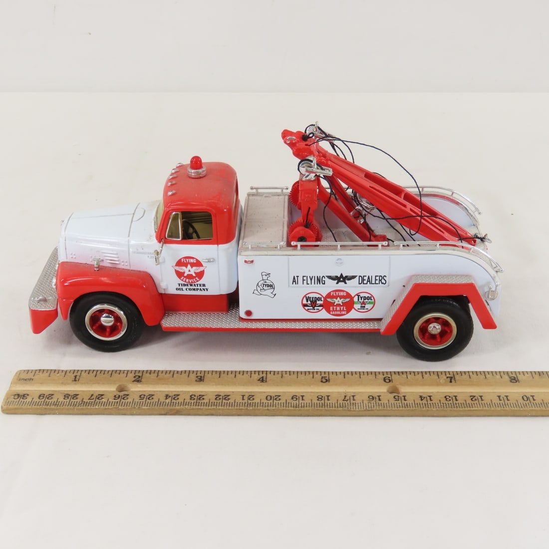 1st Gear Flying A Service 1957 INTL R200 Tow Truck - 2