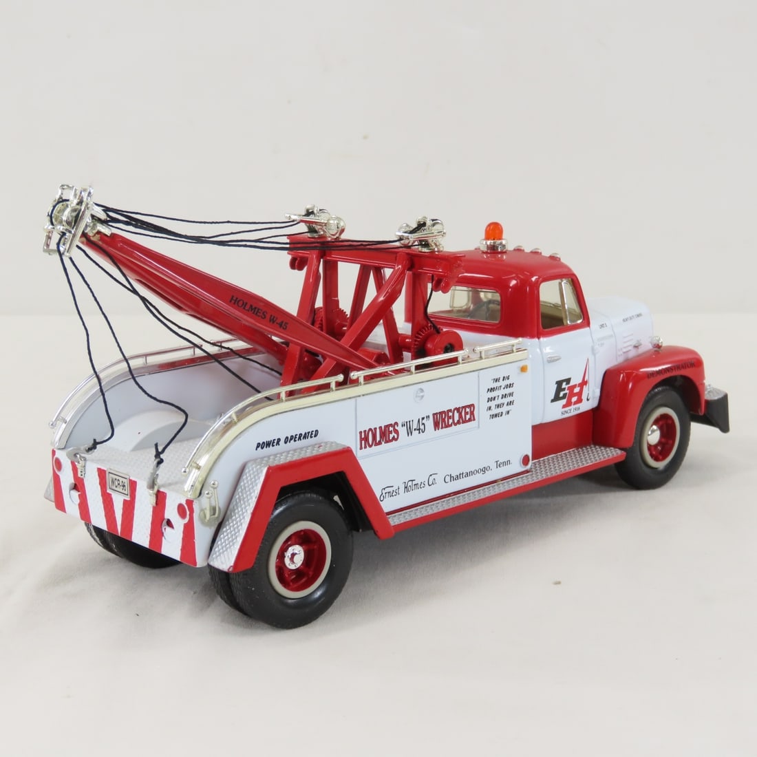 1st Gear Holmes Wrecker 1957 INTL R200 Tow Truck - 5
