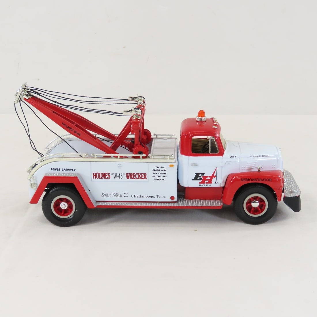 1st Gear Holmes Wrecker 1957 INTL R200 Tow Truck - 6