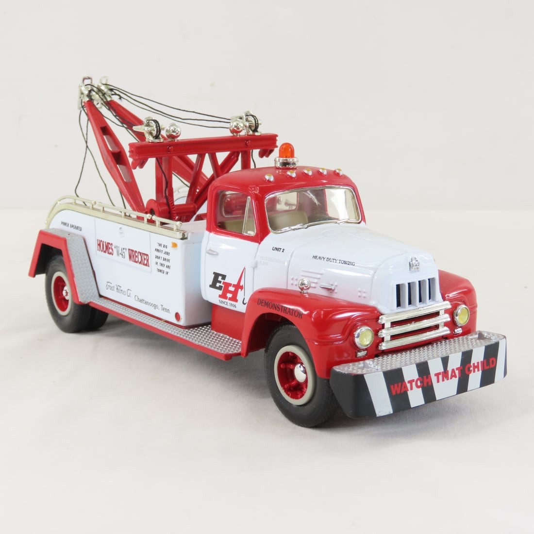 1st Gear Holmes Wrecker 1957 INTL R200 Tow Truck - 7
