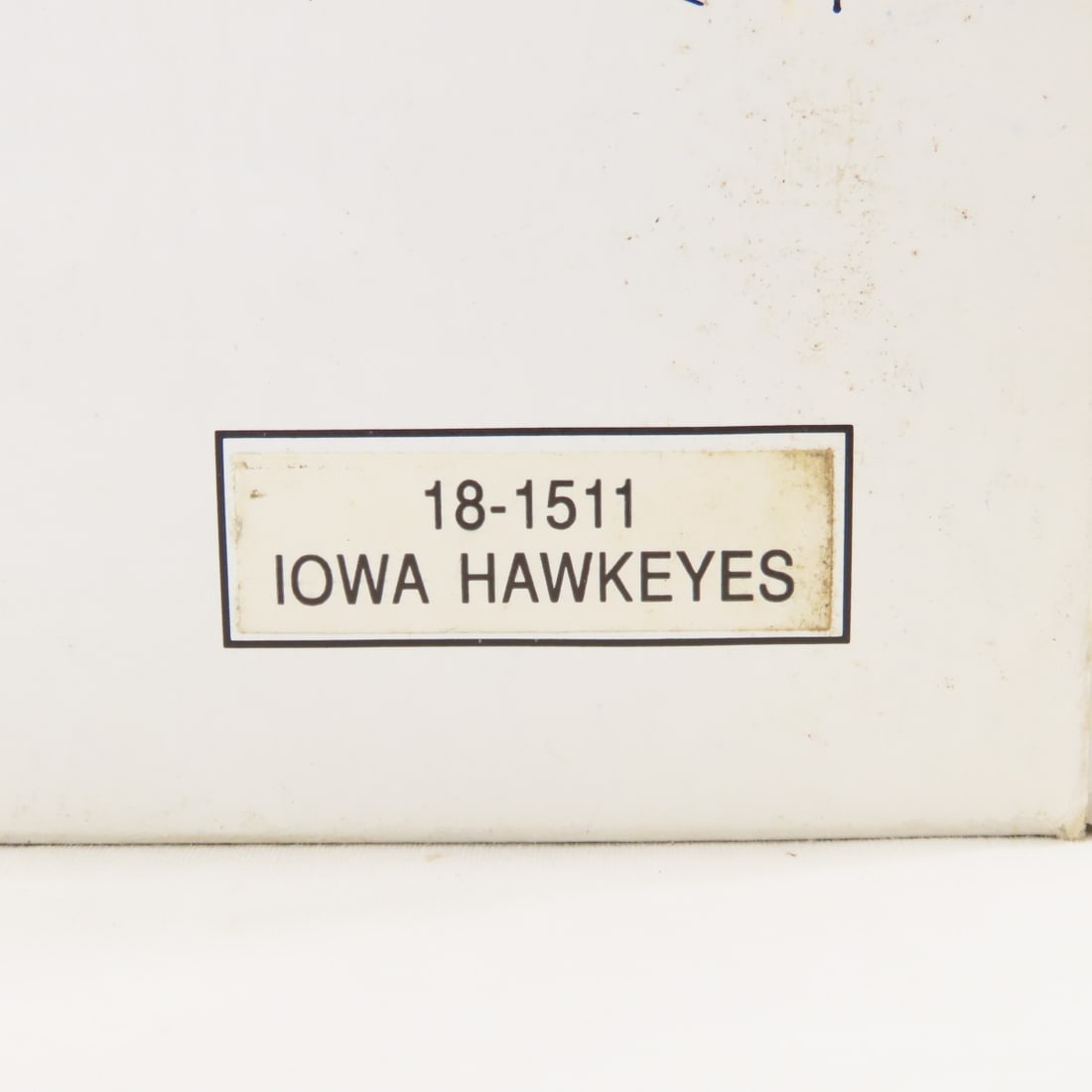 1st Gear Iowa Hawkeyes 1957 INTL R200 Tow Truck - 16
