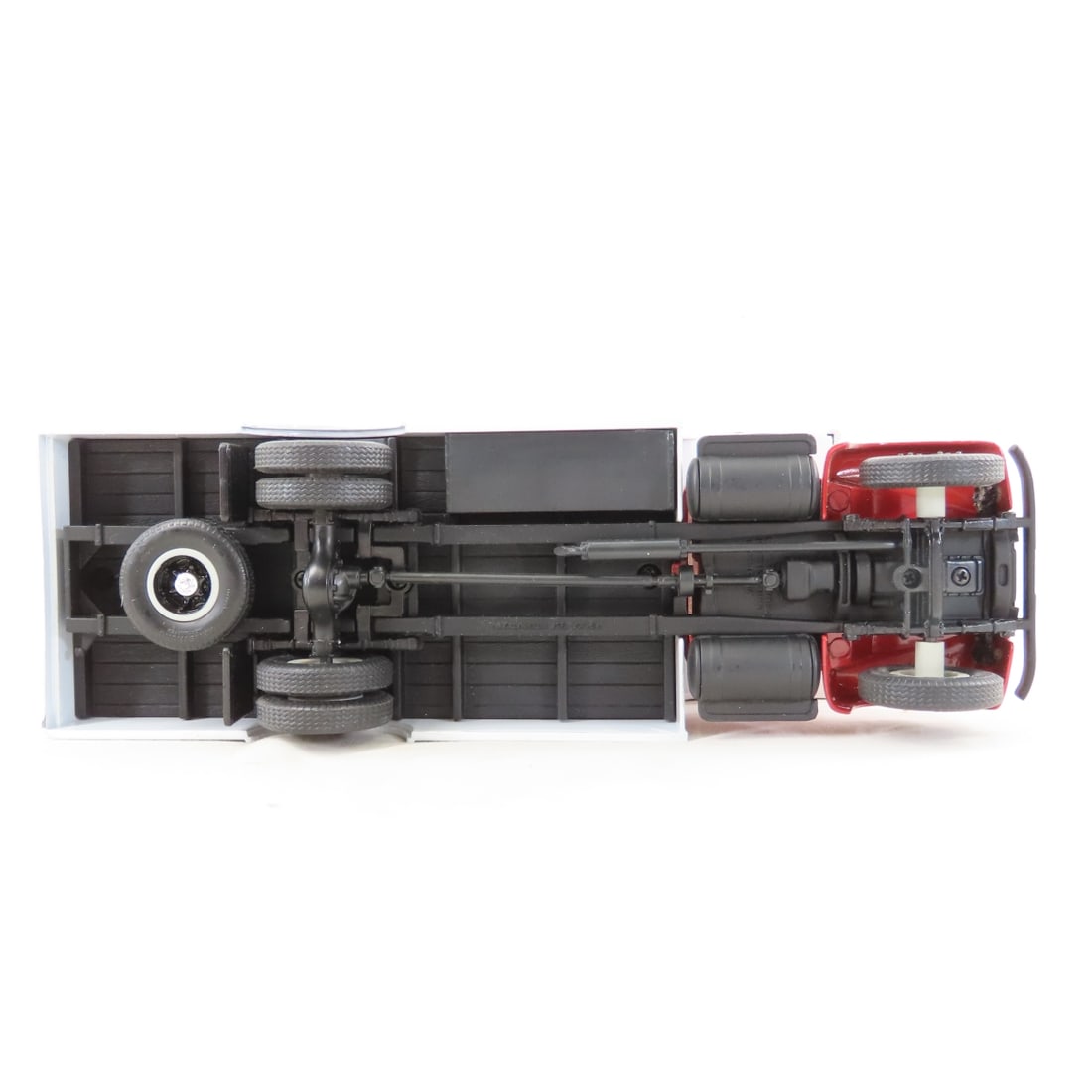1st Gear 1:34 J. Levy & Son INTL R200 w/Moving Van - 10