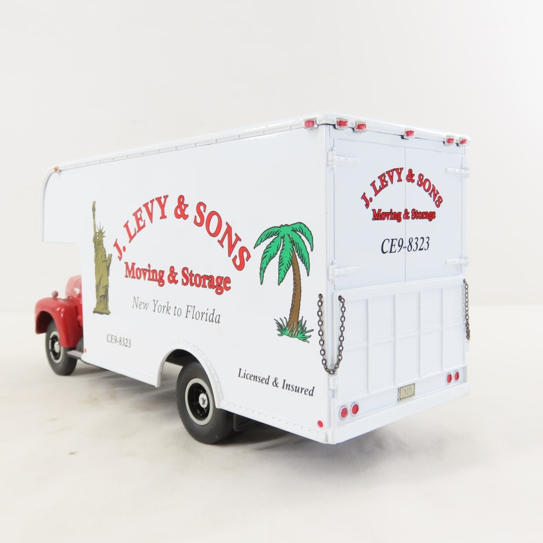 1st Gear 1:34 J. Levy & Son INTL R200 w/Moving Van - 3