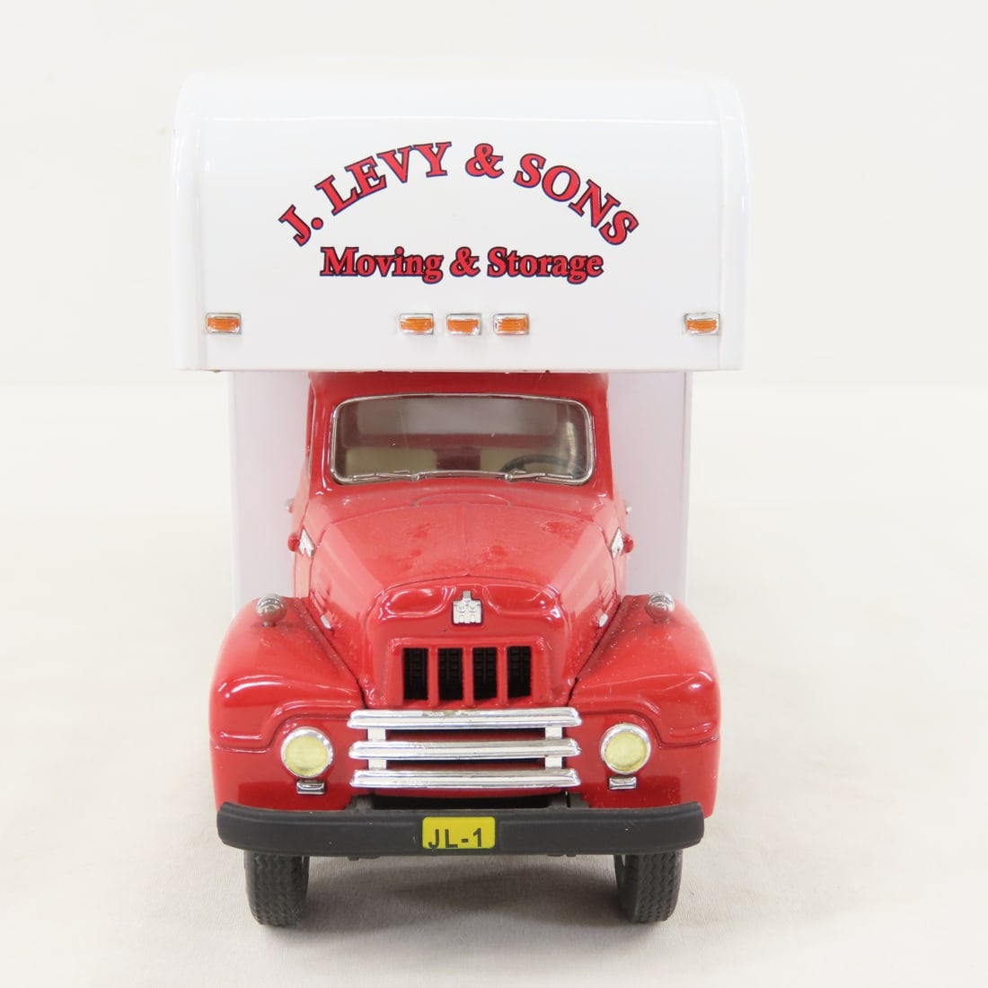 1st Gear 1:34 J. Levy & Son INTL R200 w/Moving Van - 8