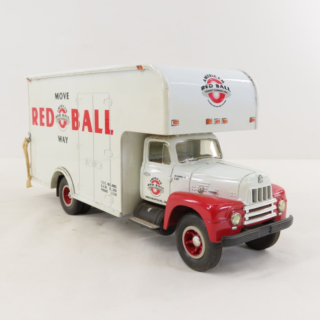 1st Gear Am. Red Ball 1957 INTL R200 w/Moving Van - 7