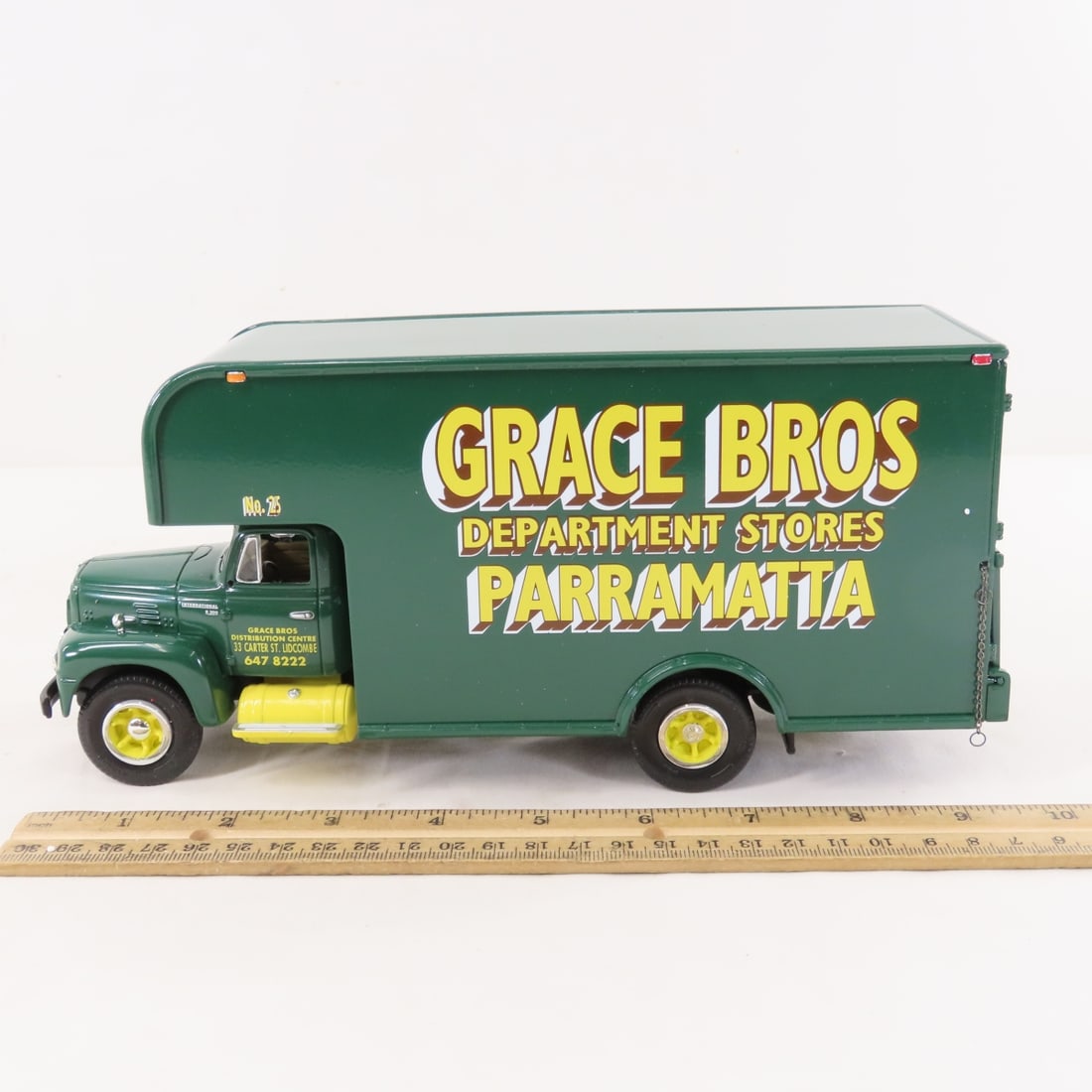 1st Gear Grace Bros 1957 INTL R200 w/Moving Van - 2