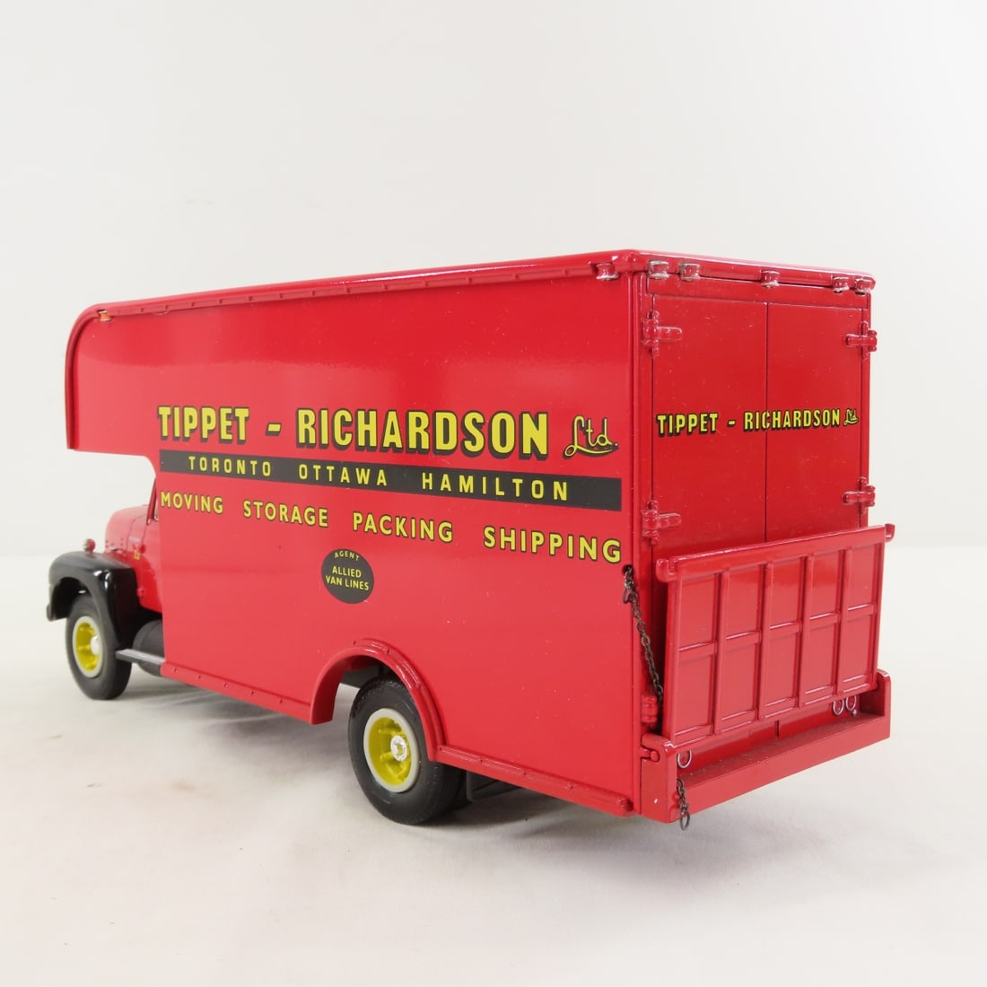 1st Gear 1:34 Trippet LTD INTL R200 w/Moving Van - 3