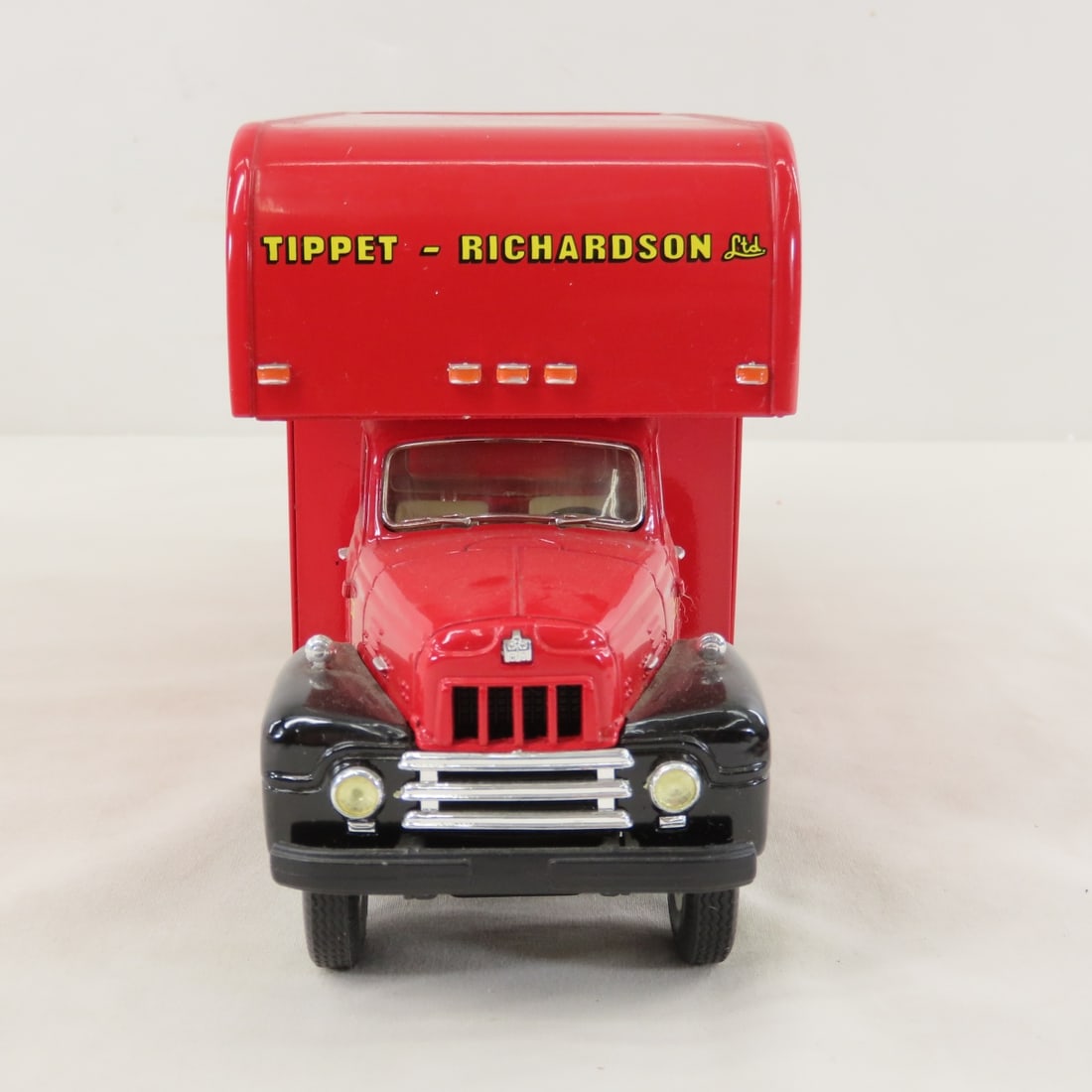 1st Gear 1:34 Trippet LTD INTL R200 w/Moving Van - 8