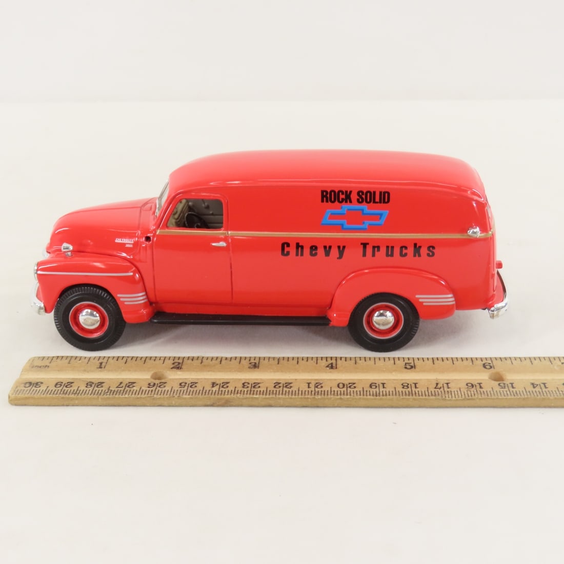 1st Gear 1:34 Scale1949 Chevrolet Panel Truck - 2
