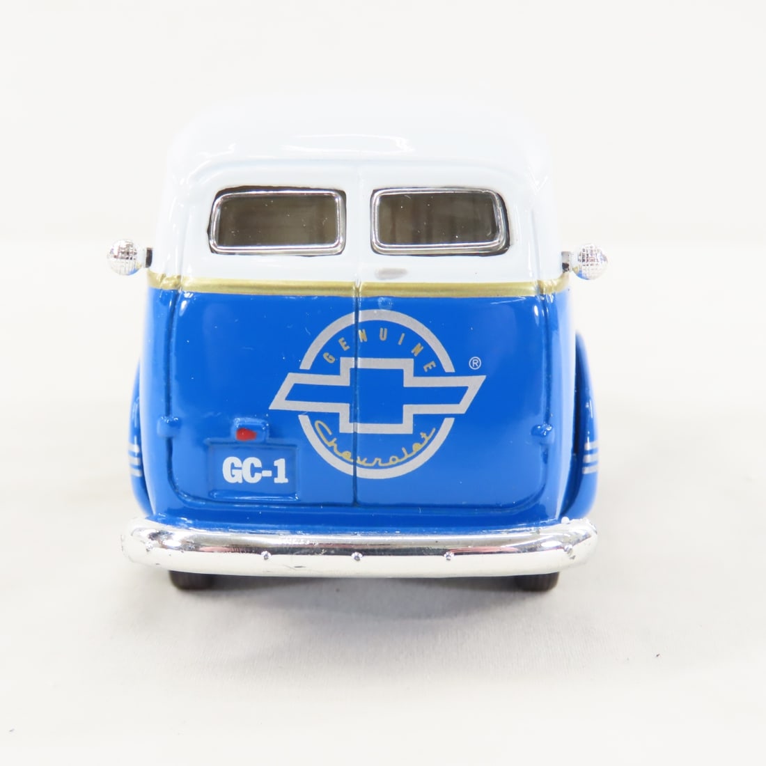 1st Gear 1:34 1949 Genuine Chevrolet Panel Truck - 4