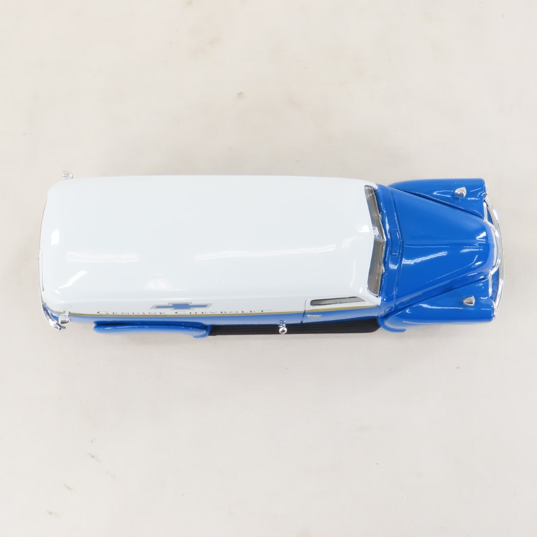 1st Gear 1:34 1949 Genuine Chevrolet Panel Truck - 9