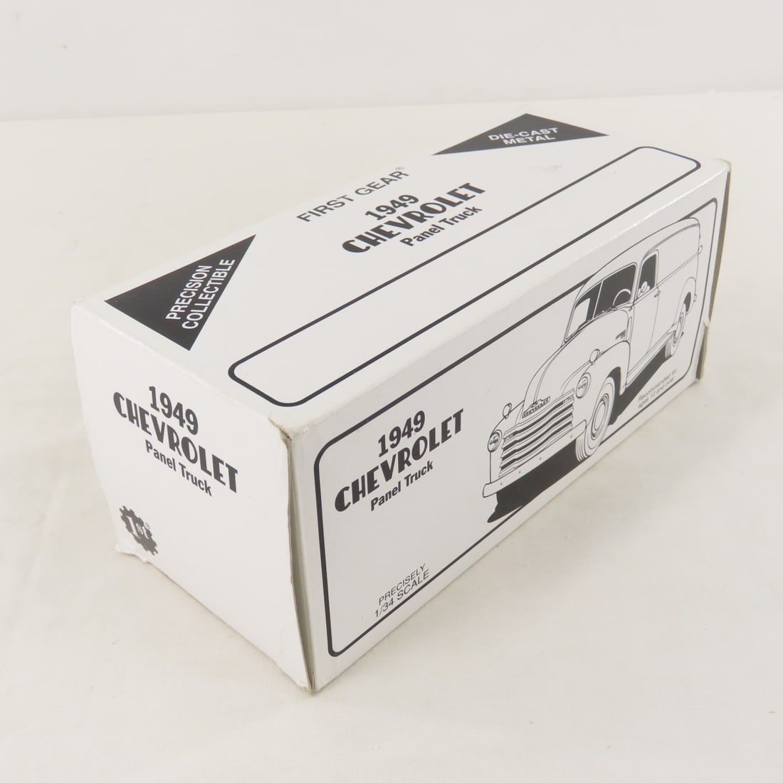 1st Gear 1:34 Canadian Pac. Chevrolet Panel Truck - 13