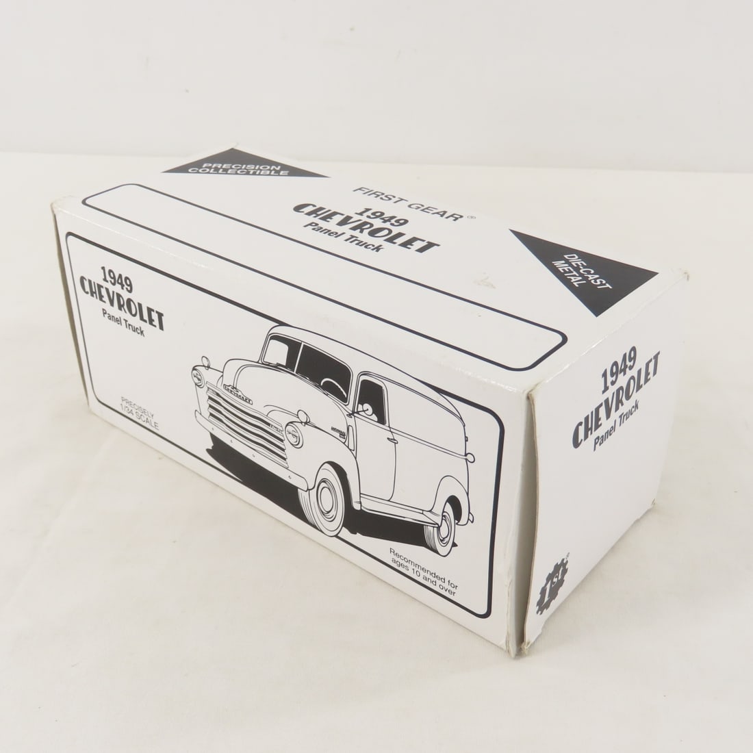 1st Gear 1:34 Canadian Pac. Chevrolet Panel Truck - 15