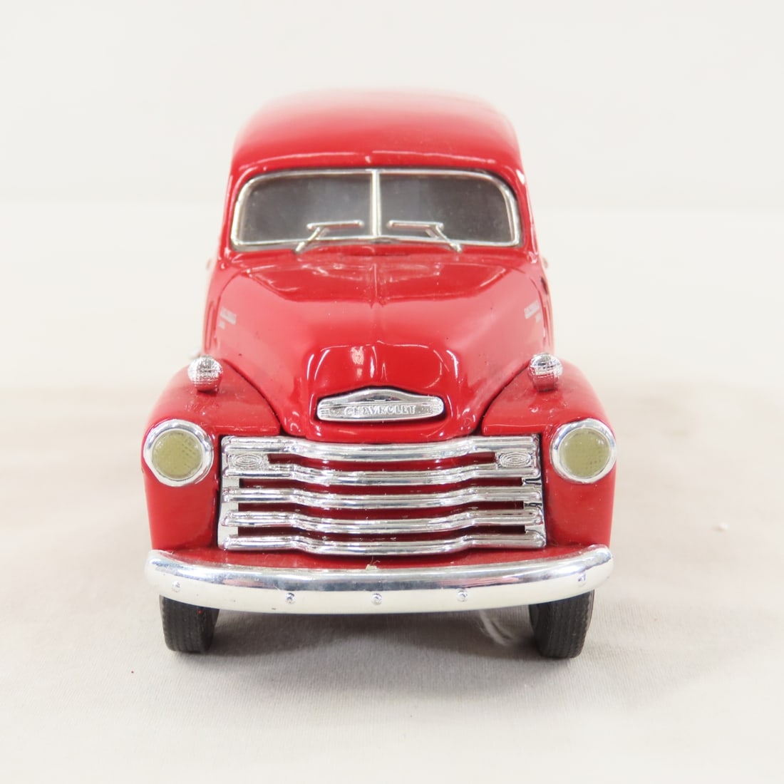 1st Gear 1:34 Canadian Pac. Chevrolet Panel Truck - 8