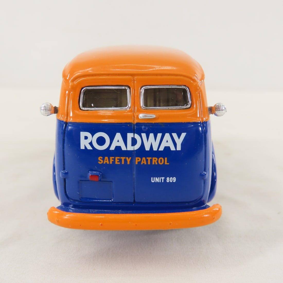1st Gear 1:34 Roadway Exp Chevrolet Panel Truck - 4