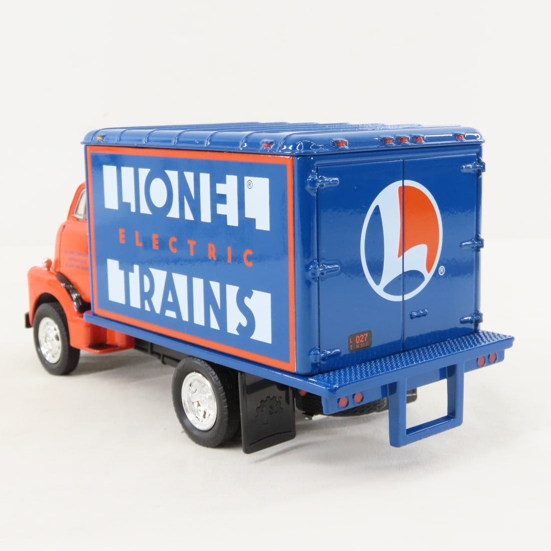 1st Gear 1:34 Lionel Trains 1952 GMC C.O.E. Truck - 3