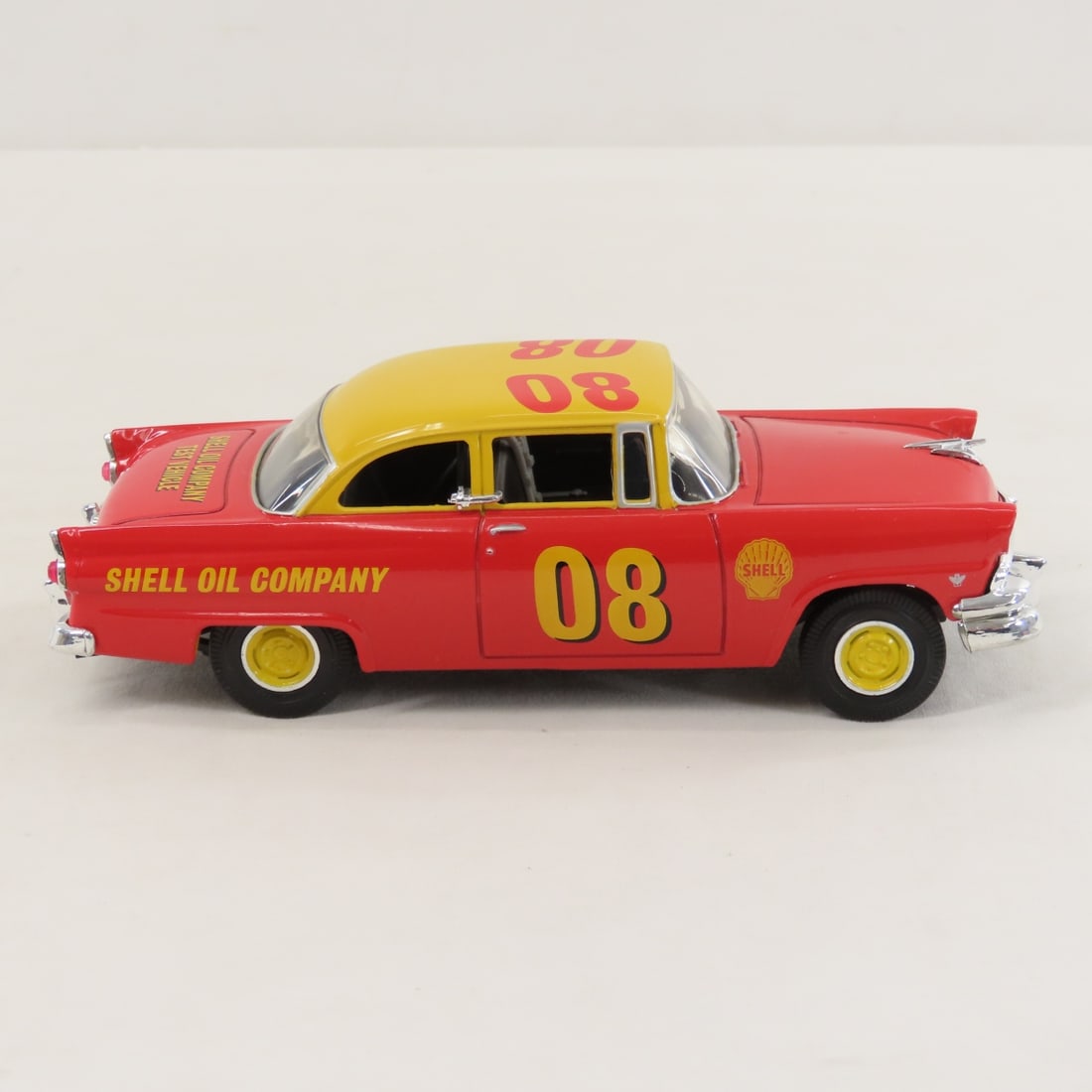 1st Gear 1:34 Ford Shell Oil Stock Car & Flatbed - 11