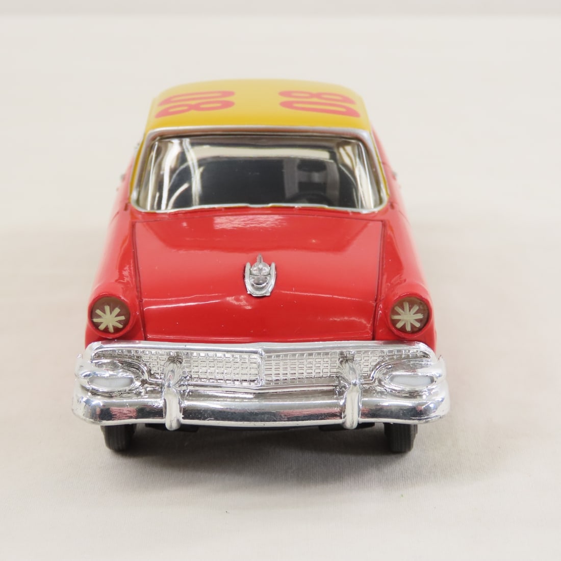 1st Gear 1:34 Ford Shell Oil Stock Car & Flatbed - 12