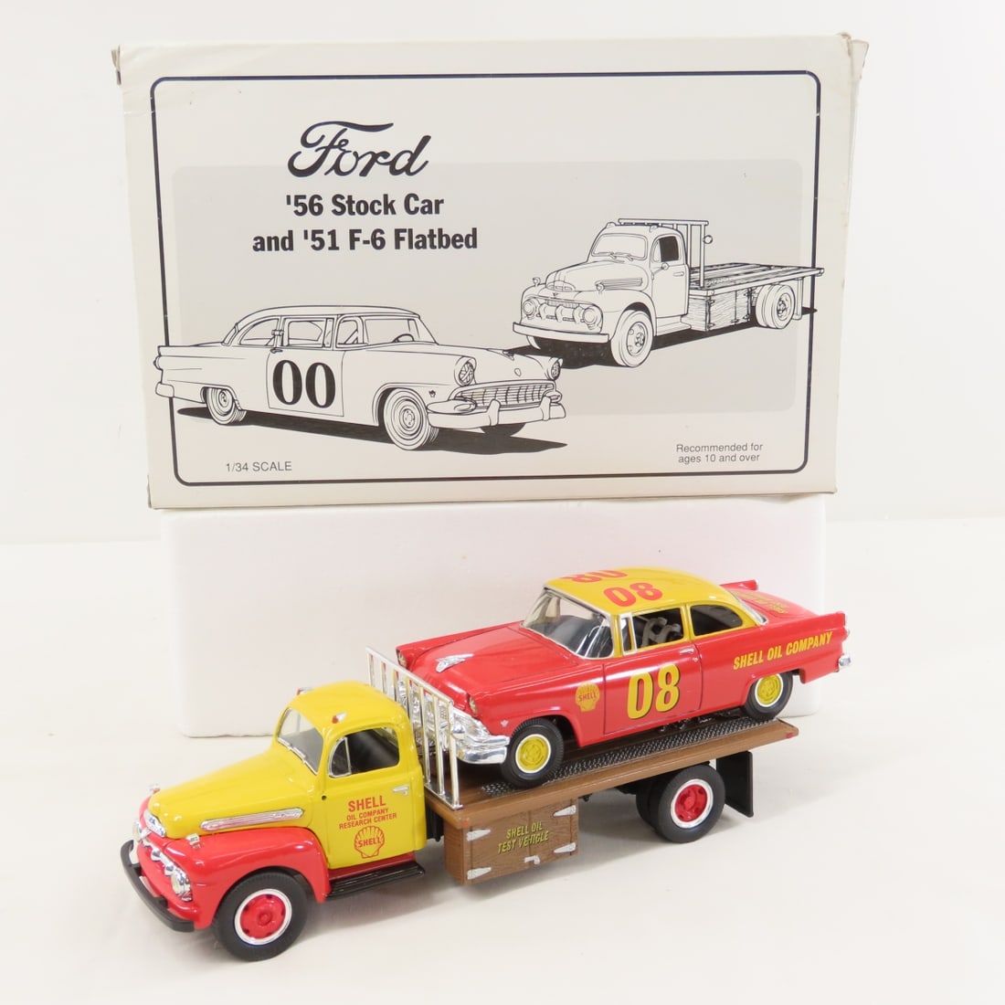 1st Gear 1:34 Ford Shell Oil Stock Car & Flatbed (1 of 20)