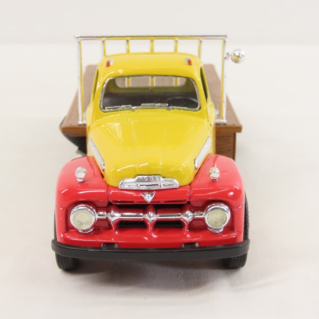 1st Gear 1:34 Ford Shell Oil Stock Car & Flatbed - 5