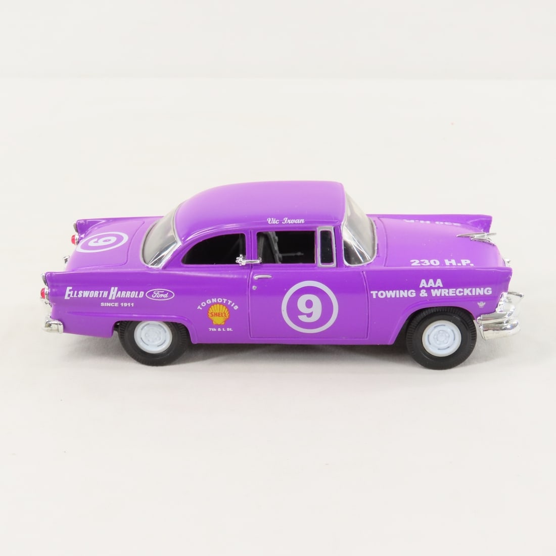 1st Gear 1:34 AAA Towing Stock Car & Flatbed - 11