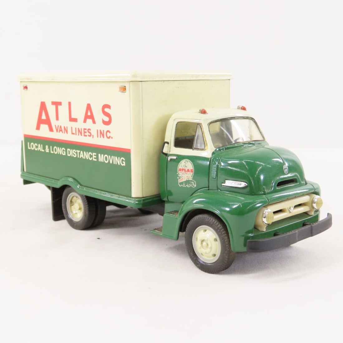 1st Gear 1:34 Atlas Van, Ford C600 Straight Truck - 7