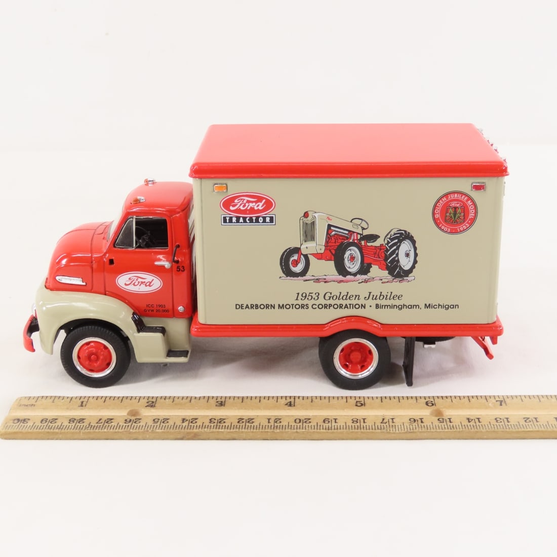1st Gear 1:34 '53 Ford Jubilee C600 Straight Truck - 2