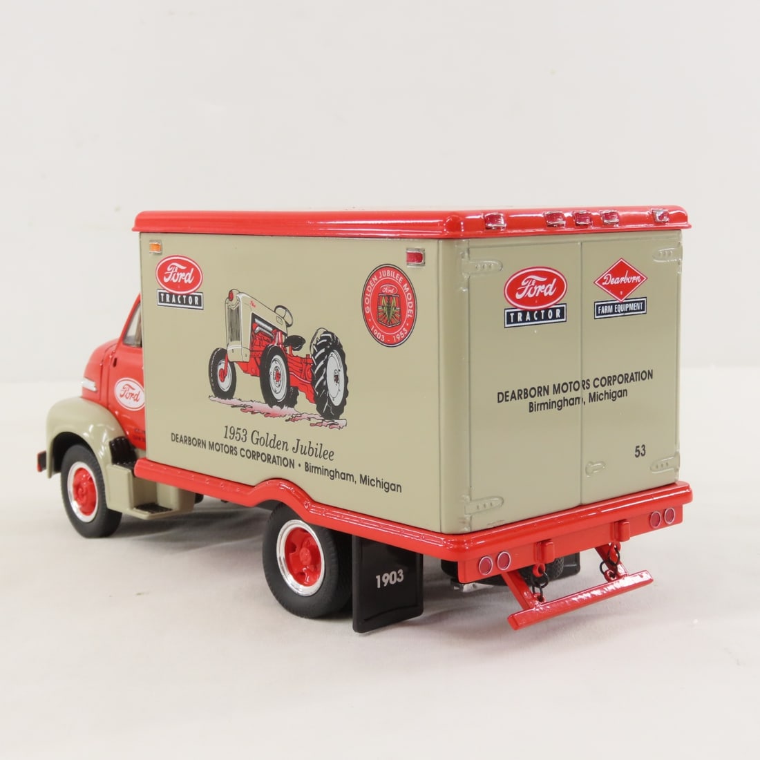 1st Gear 1:34 '53 Ford Jubilee C600 Straight Truck - 3