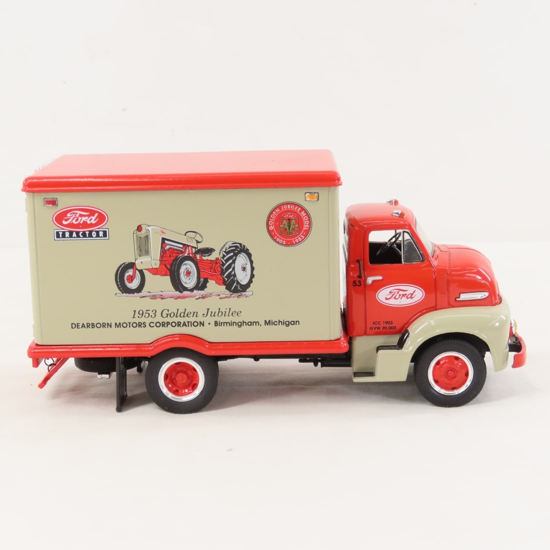 1st Gear 1:34 '53 Ford Jubilee C600 Straight Truck - 6