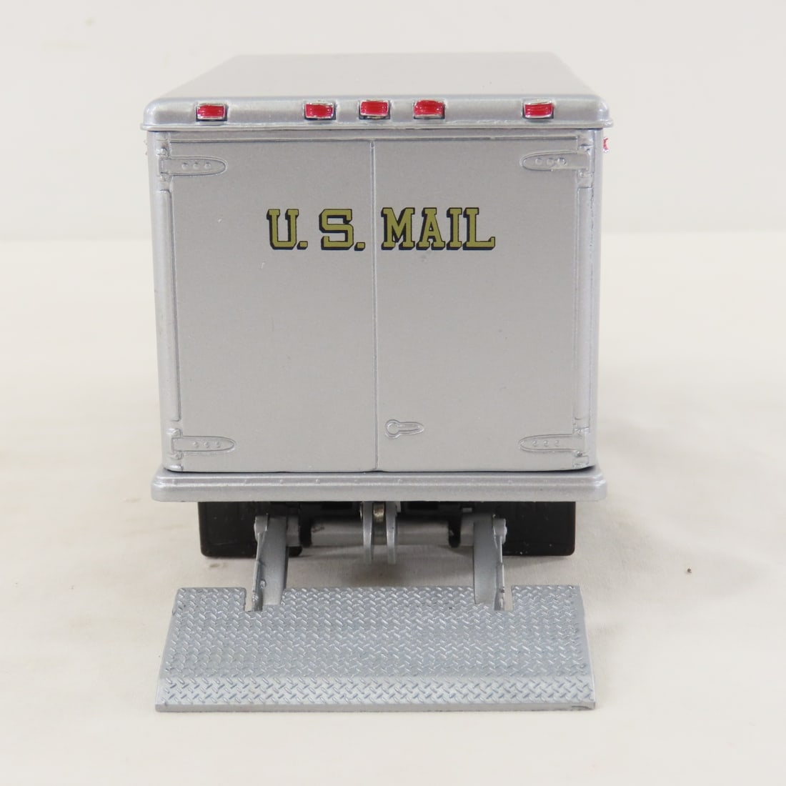 1st Gear 1:34 US Mail '53 Ford C600 Straight Truck - 4