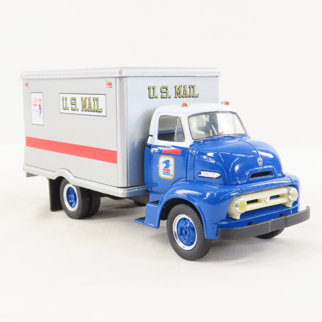1st Gear 1:34 US Mail '53 Ford C600 Straight Truck - 7
