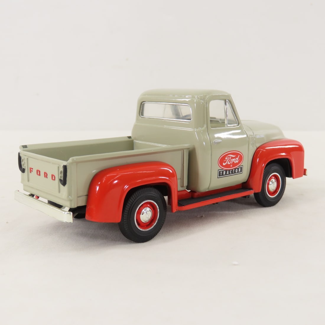 1st Gear 1:34 1953 Ford Tractor F-100 Pickup Truck - 5
