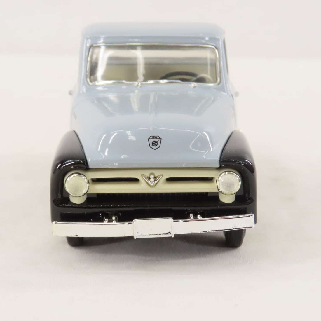 1st Gear 1:34 Diecast 1953 Ford Pickup Truck - 8