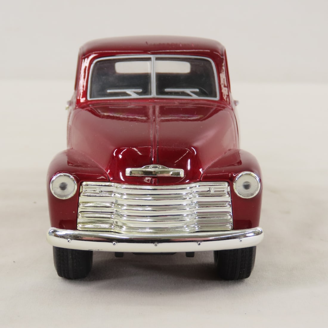 SpecCast 1:34 Excelsior Henderson '52 Chevy Pickup - 8