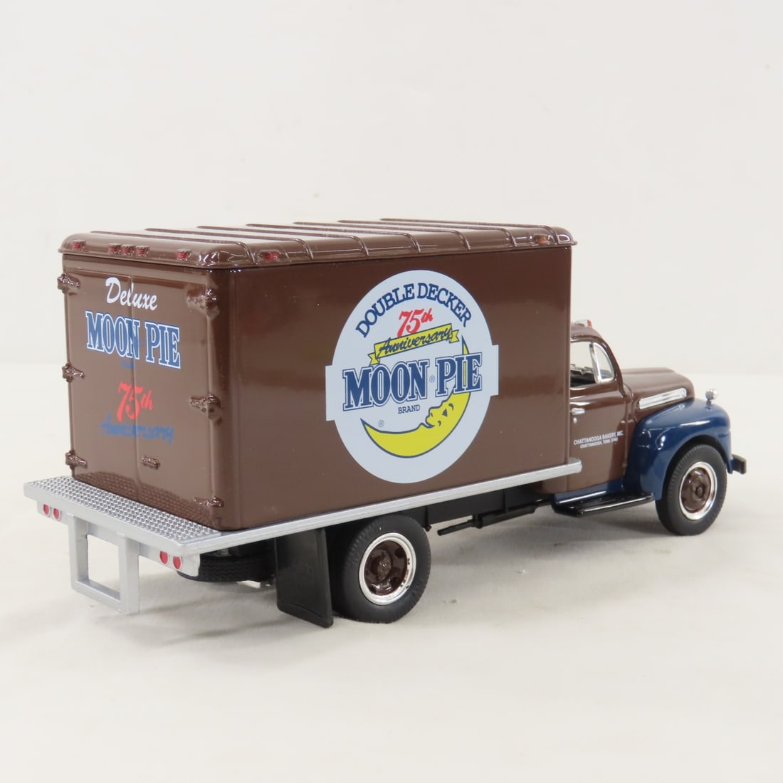 1st Gear 1:34 Moon Pie 1951 Ford F-6 Dry Goods Van - 5