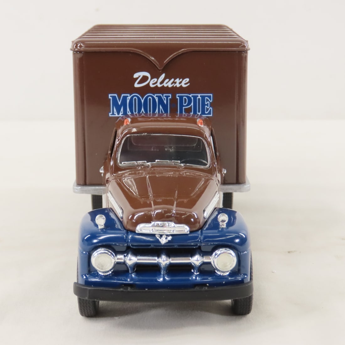 1st Gear 1:34 Moon Pie 1951 Ford F-6 Dry Goods Van - 8