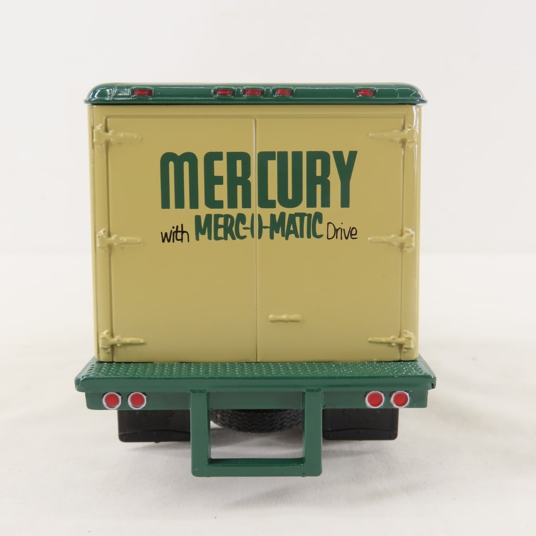 1st Gear 1:34 Merc-O-Matic Ford F6 Dry Goods Van - 4