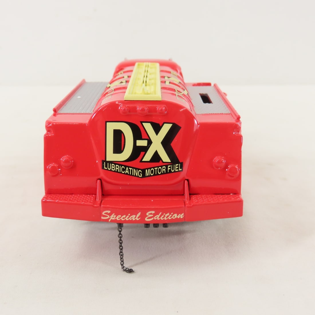 1st Gear 1:34 Mid-Continent Ford F6 Fuel Tanker - 4