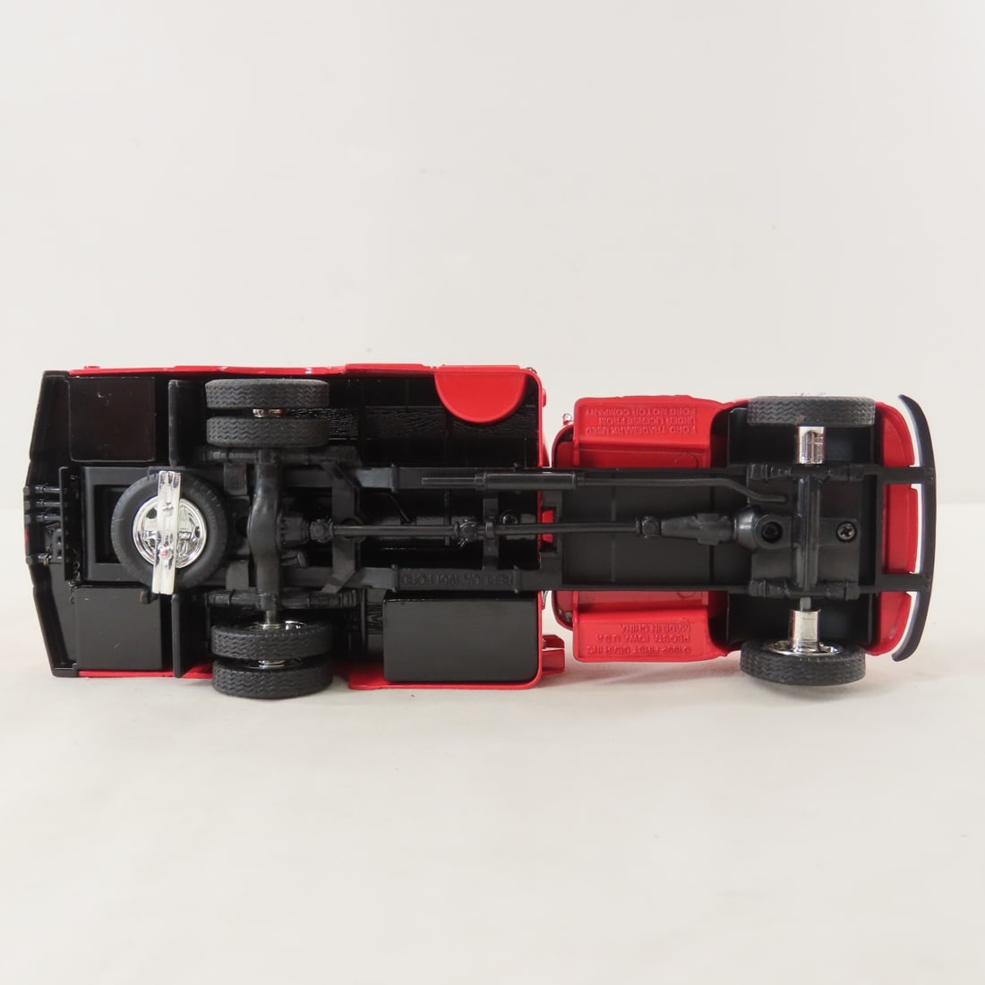 1st Gear 1:34 Phillips 66 1951 Ford F6 Fuel Tanker - 10