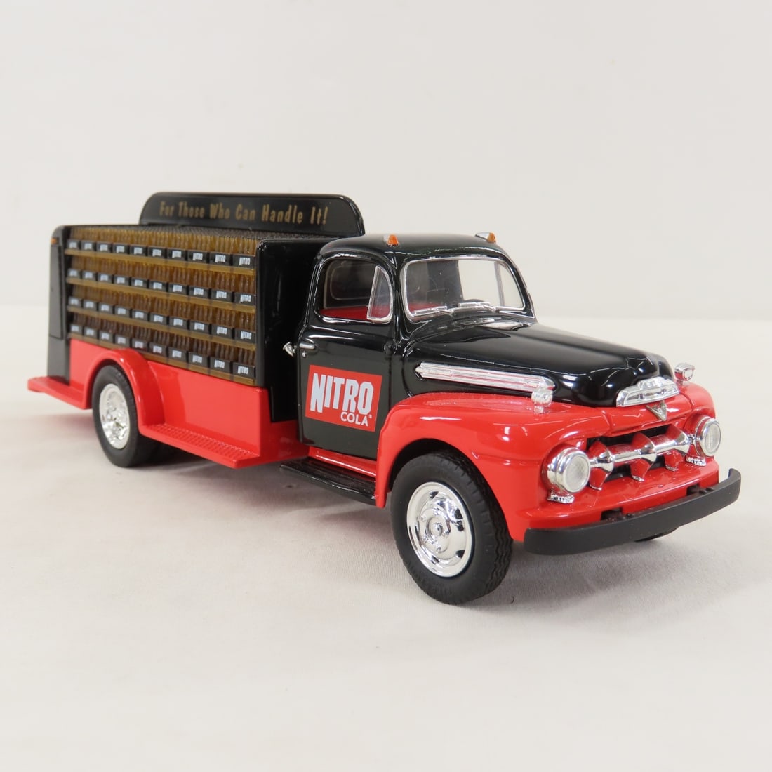 1st Gear 1:34 Nitro Cola Ford F6 Bottler's Truck - 7