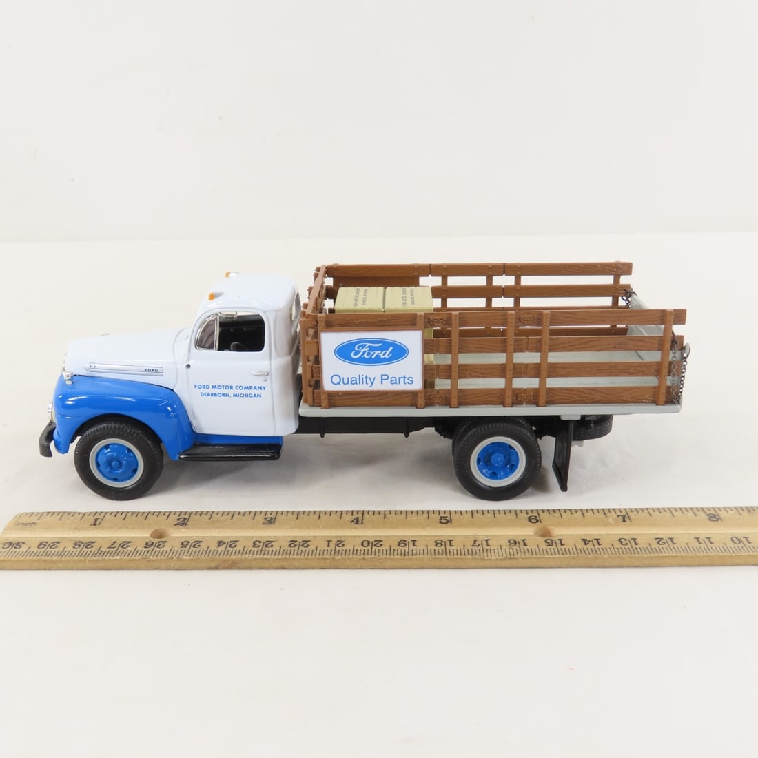 1st Gear 1:34 Quality Parts Ford F6 Stake Truck - 2