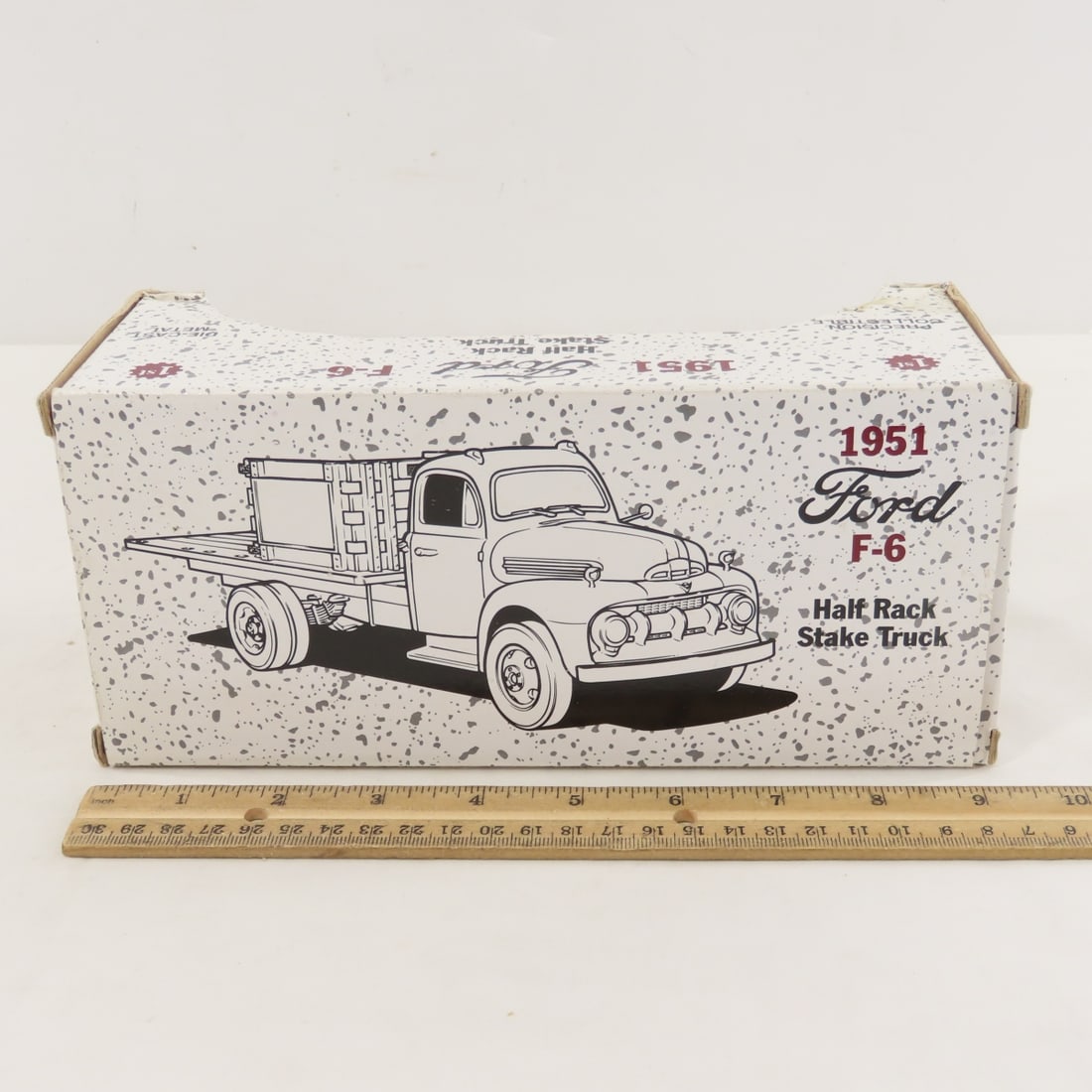 1st Gear 1:34 Orsheln Feeds Ford F6 Stake Truck - 4