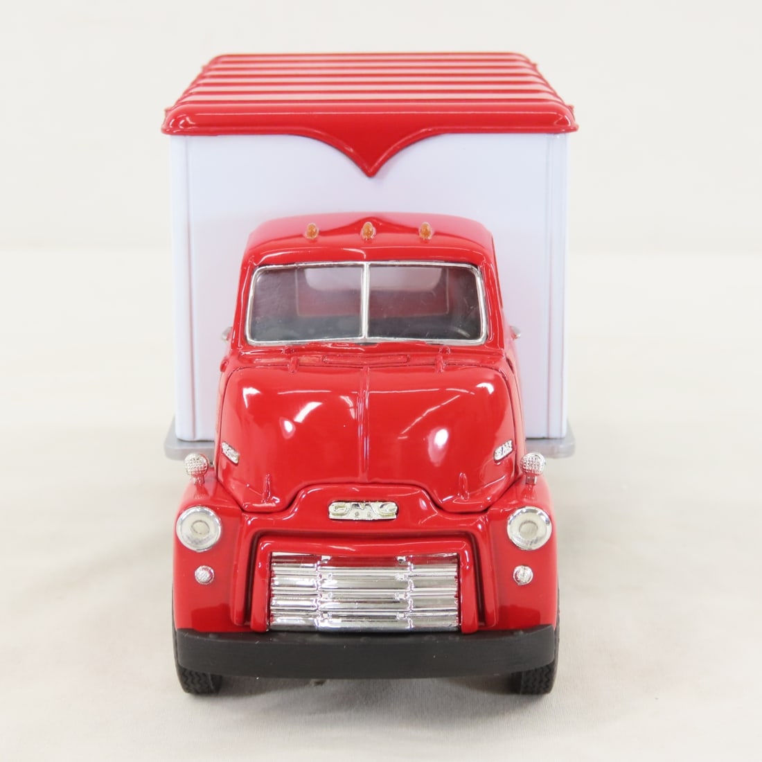 1st Gear 1:34 Budweiser GMC 1952 Dry Goods Van - 8