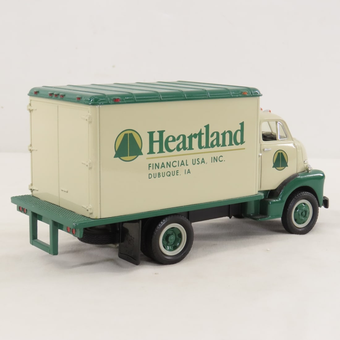 1st Gear 1:34 Heartland GMC 1952 Dry Goods Van - 5
