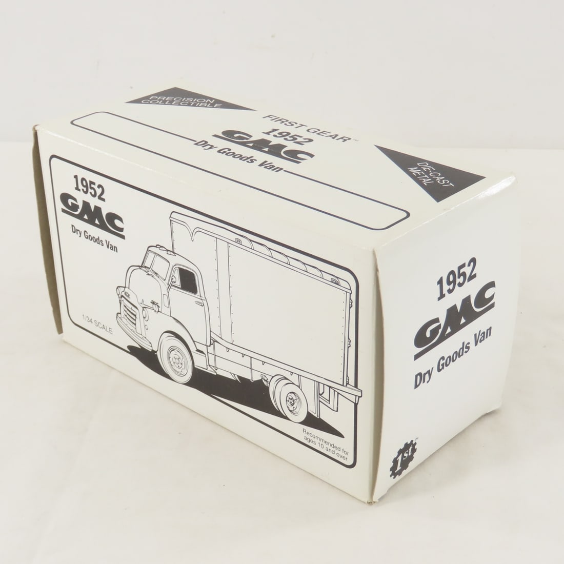 1st Gear 1:34 Graham GMC 1952 Dry Goods Van - 15