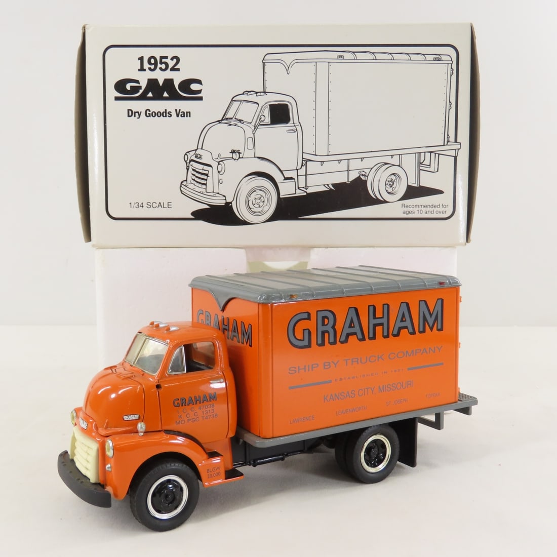 1st Gear 1:34 Graham GMC 1952 Dry Goods Van: 1st Gear 1:34 Graham GMC 1952 Dry Goods Van - Diecast Metal 19-1066 Graham Trucking Co. LOT SIZE: 8x5x4" 2 LBS All information and photos, which are part of the description, are intended to be as accu