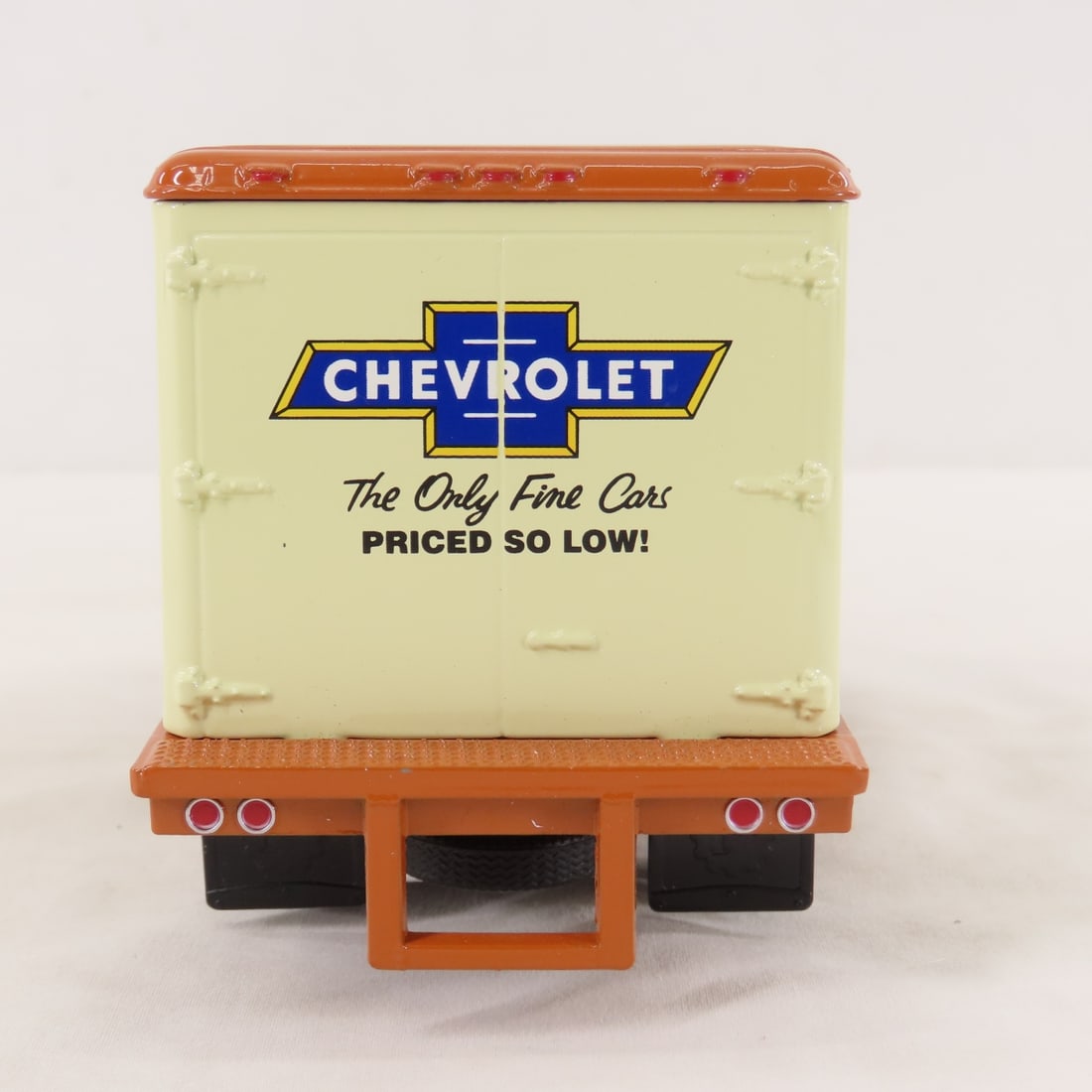 1st Gear 1:34 Chevrolet GMC 1952 Insulated Van - 4