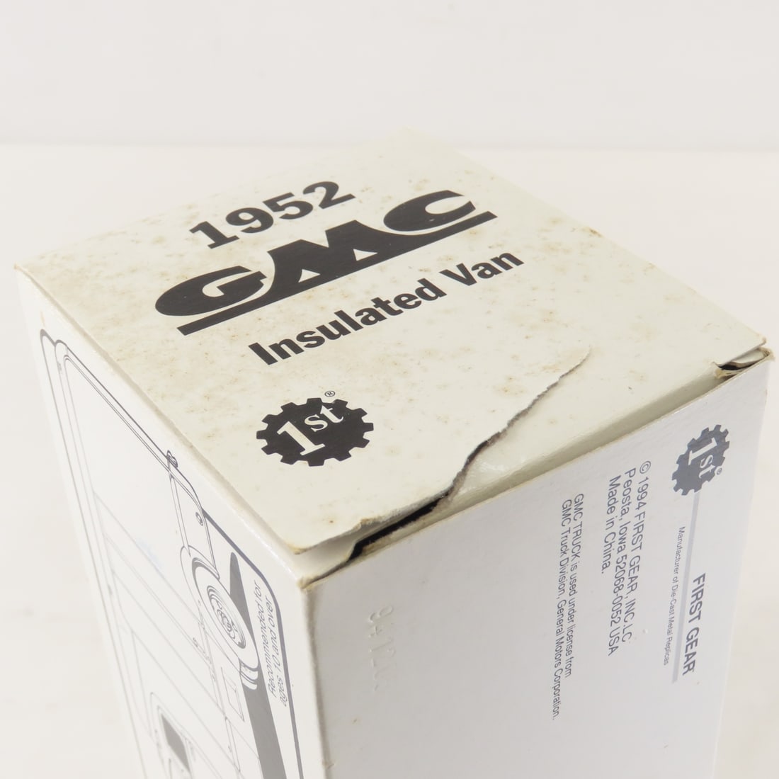 1st Gear 1:34 O'Douls Oasis GMC 1952 Insulated Van - 18